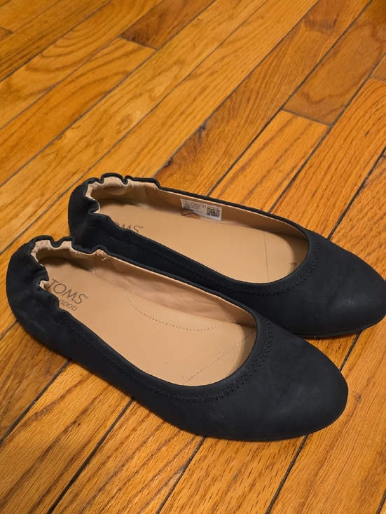 Toms Shoes - Toms Black Slip-On Ballet Flats